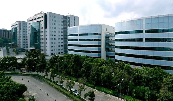 Featured Image of IT Hubs near Nambiar Beverly Park