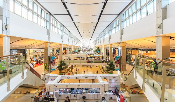 Featured Image of Malls Near Nambiar Beverly Park