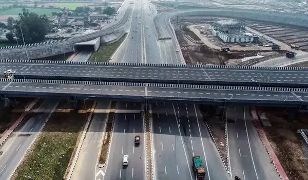Road connectivity from Nambiar Beverly Park on Bannerghatta Road